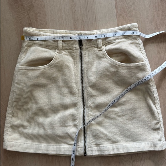 American Eagle Outfitters Cream Corduroy Skirt - Picture 3 of 6